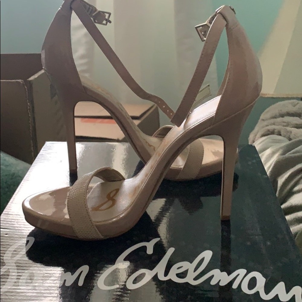 Nude heels